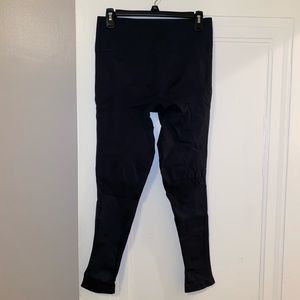 Lululemon Compression Tights in 12